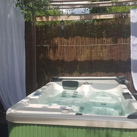 Mas Nina Rosa Guest house